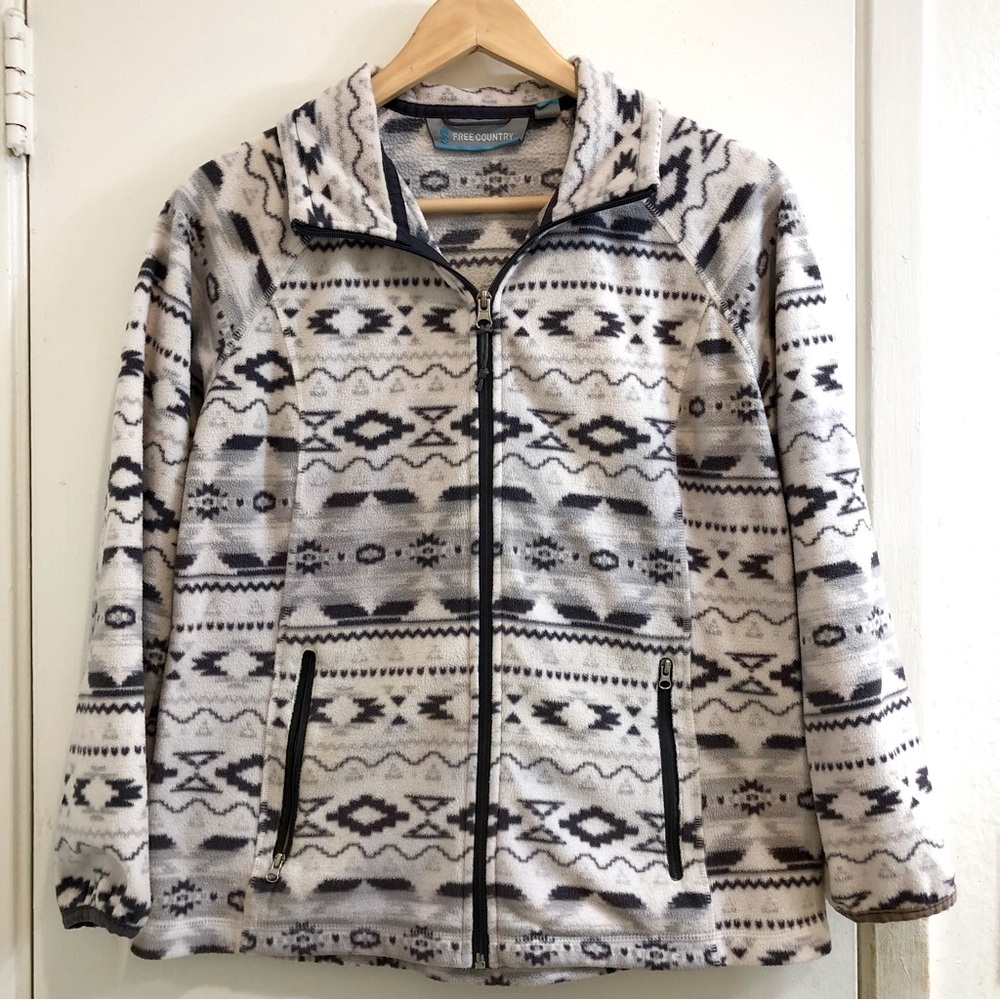 Free Country Woman’s Aztec Design Zippered Fleece. White/Gray Size Small.